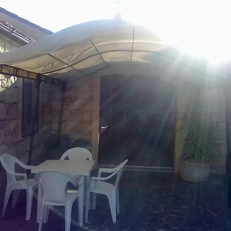 Bed & Breakfast Sa Dom'e Forru Collinas